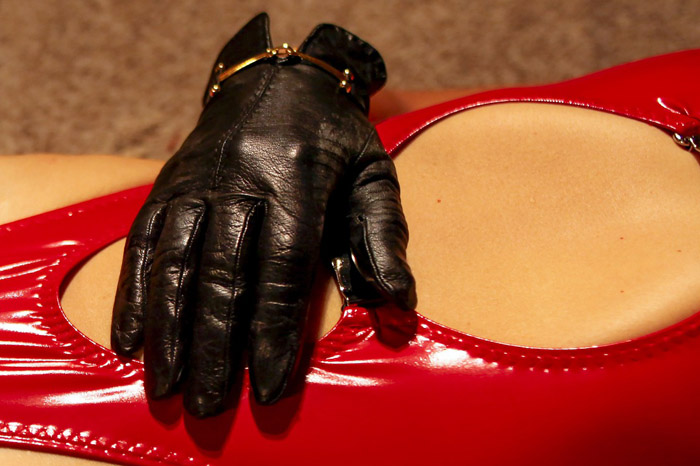 Maîtresse pour fétichiste des pieds à la Porta